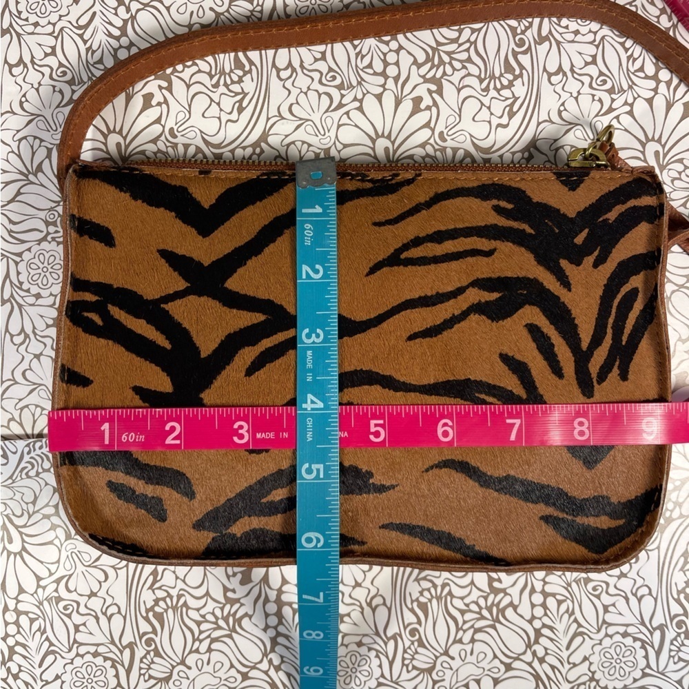 Madewell The Simple Crossbody Bag in Tiger Calf Hair - Picture 11 of 13